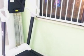 如何修理跑步机不运行的问题（简单修理方法和注意事项）