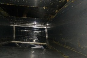 使用消毒液清洗油烟机需要注意什么？步骤和效果如何？