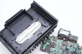 秀眉机充电器拆解方法是什么？需要注意什么？
