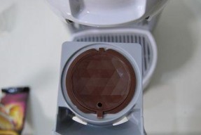 咖啡机水箱清洗和处理的必要性（保护咖啡机性能和延长使用寿命的关键步骤）