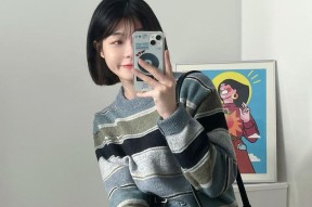 如何正确拿手机对镜子拍照更美观？