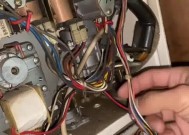 博世壁挂炉显示E9故障维修方法（解决壁挂炉显示E9故障的实用技巧）