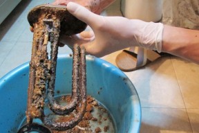 如何正确清洗热水器（掌握清洗方法）