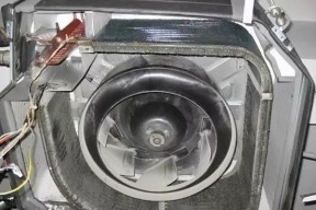 油汀转换器插头拆卸方法是什么？拆卸时应注意什么？