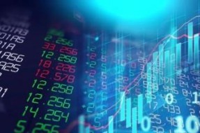 南向资金抢筹优质港股，AI 科技进入上行周期