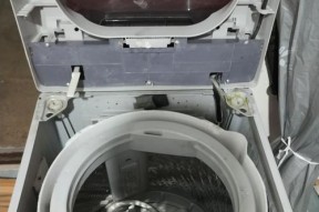 小天鹅洗衣机不脱水了怎么办（排水进水管安装方法解析）