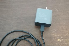 三星老款手机应使用哪种充电器？