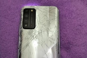 荣耀手机摔坏了总是乱点怎么办？如何修复？