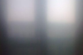 手机甩动拍照模糊的可能原因是什么？