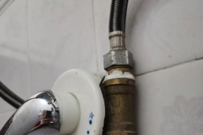 电热水器回水软管的作用是什么？如何正确安装使用？