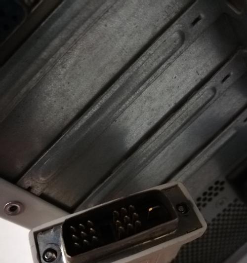 显示器电源线断了怎么修（解决显示器电源线断裂的实用方法）  第1张
