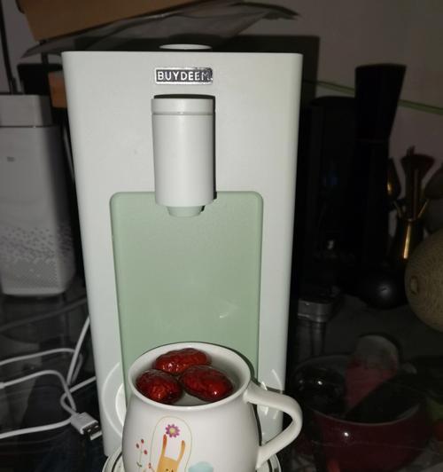 饮水机水流不下去的原因及解决方法（饮水机堵塞可能的原因和应对措施）  第1张