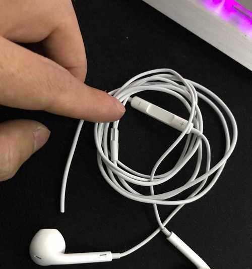 耳机进水了怎么处理（遇到耳机进水问题）  第1张