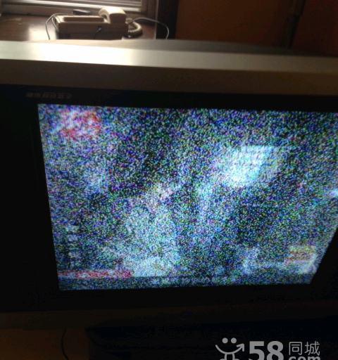 显示器经常花屏的原因及解决方法（深入了解显示器花屏的种种原因）  第3张