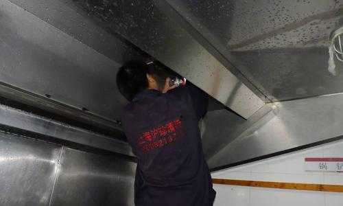 餐厅油烟机清洗的重要性（如何正确清洗油烟机以保障餐厅卫生）  第1张