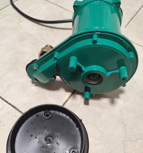 内丝断了的热水器清洗问题（如何应对热水器内丝断裂的情况）  第1张