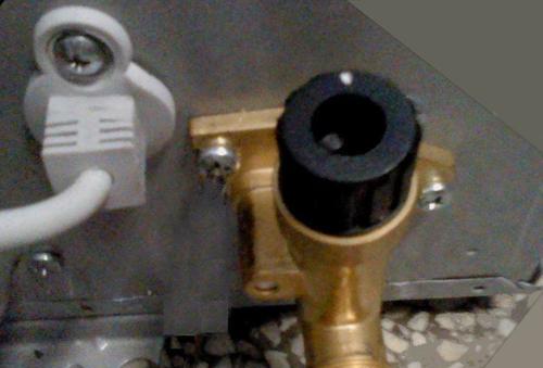 热水器冷水旋钮损坏怎么办（快速解决问题）  第1张