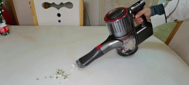 如何解决吸尘器吸力变小的问题（探索调整吸尘器内部零件解决吸力不足的有效方法）  第2张