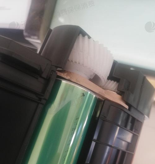 如何解决复印机墨盒漏粉问题（有效处理墨盒漏粉）  第2张