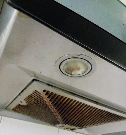 以塑封油烟机如何清洗（清洗以塑封油烟机的简便方法）  第3张