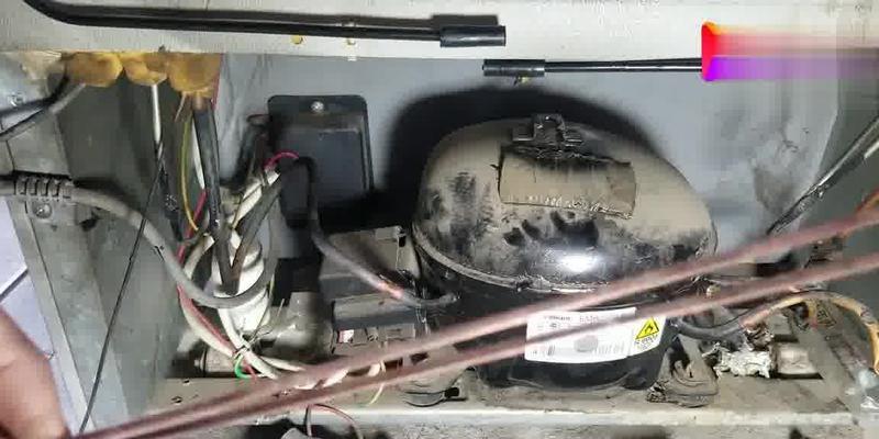 以容声冰箱F2故障的原因及解决方法（制冷系统泄漏是容声冰箱F2故障的主要原因）  第1张