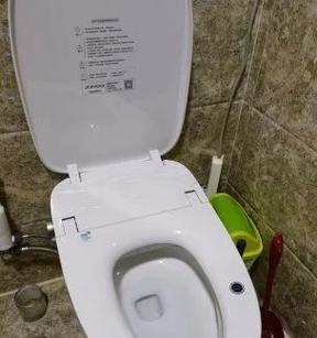 安华马桶爆炸的原因及预防方法（揭秘安华马桶爆炸的真相）  第2张