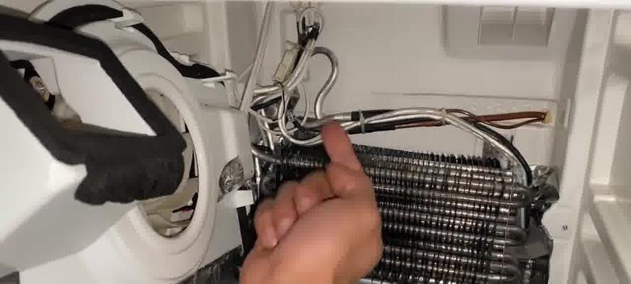 博世冰箱E9故障处理方法（解决博世冰箱出现E9错误代码的有效方法）  第2张