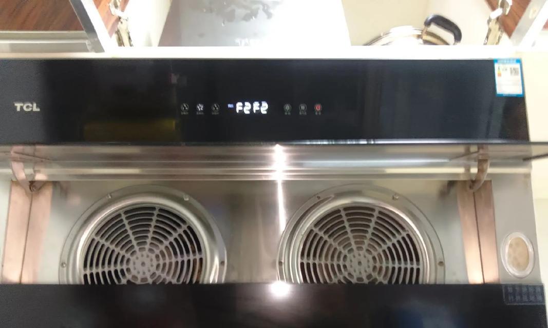 如何正确清洗油烟机（掌握清洗技巧）  第3张