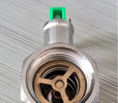 热水器安全阀的压力调节及使用方法（如何调节热水器安全阀的压力）  第1张