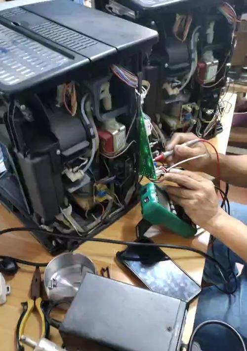 咖啡机接口松动了怎么办？修理步骤和注意事项是什么？  第3张