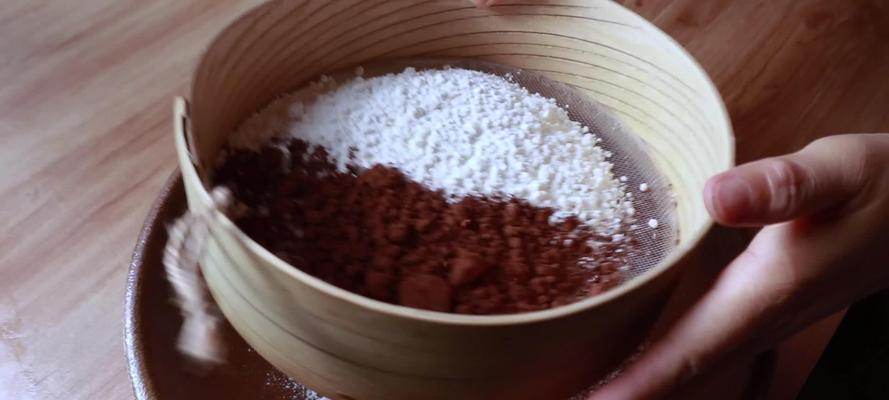 电饭煲蛋糕成面团了怎么办？如何调整食谱和步骤？  第2张