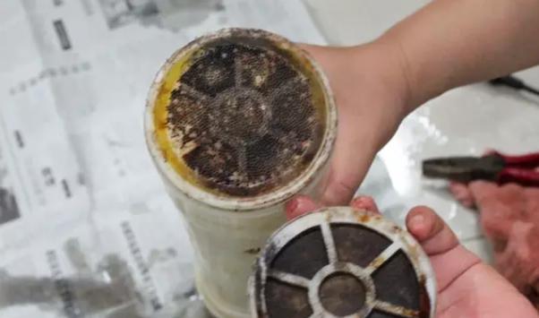 净水器出水有白点是什么原因？如何解决？  第1张