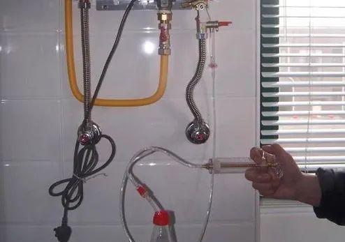 电热水器为什么要定期清洗？如何保持热水器的清洁和效率？  第3张