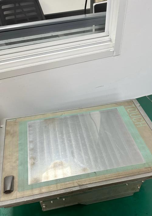 笔记本电脑开机白屏的原因是什么？  第3张