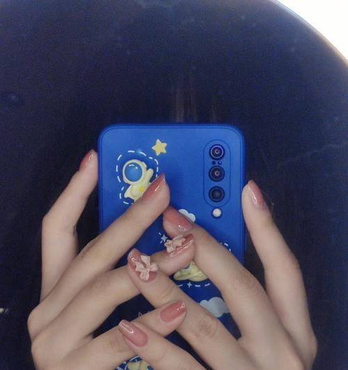 如何正确拿手机对镜子拍照更美观？  第3张
