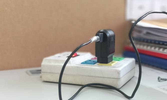 轻混锂电池充电器标准电压是多少？  第1张