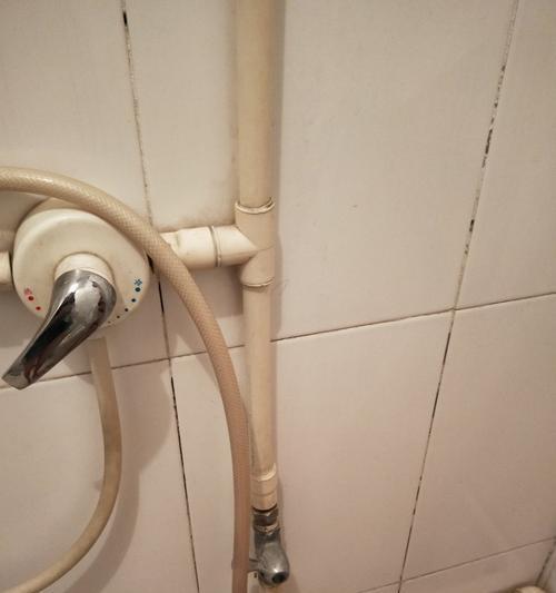 楼道走廊安装热水器的正确方法？使用中应注意哪些安全问题？  第1张