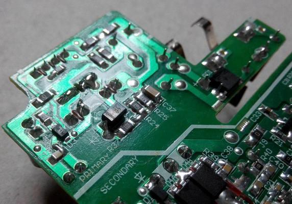 手电医用充电器怎么用图解？使用过程中需要注意什么？  第2张