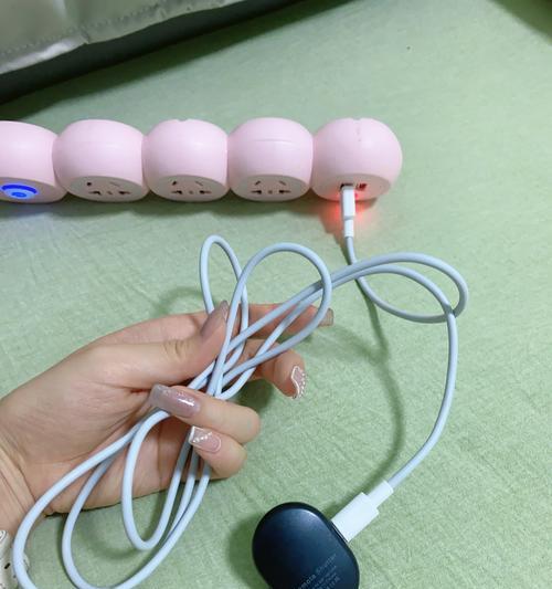 荣耀官方电源适配器的特点是什么？如何辨别真伪？  第1张