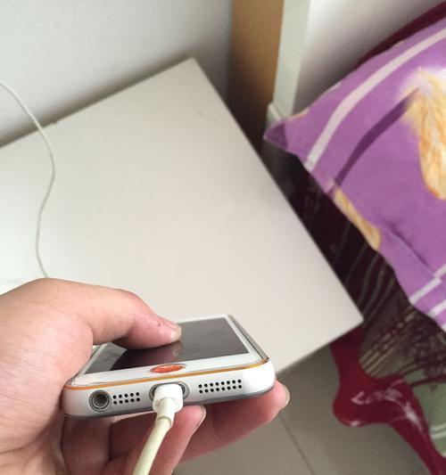 圆键苹果手机壳怎么拆？手机壳拆卸和更换的正确方法是什么？  第1张