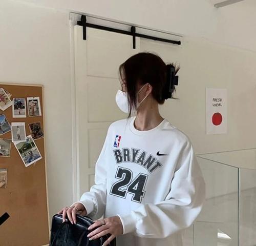 手机壳上的耐克涂鸦如何清理？  第1张
