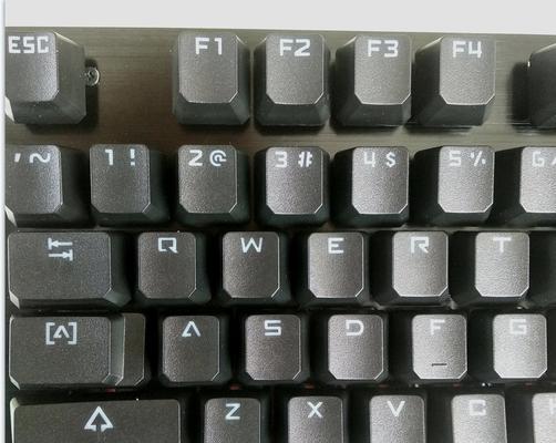 网吧红白键盘品牌是什么？选购时应注意哪些特点？  第2张