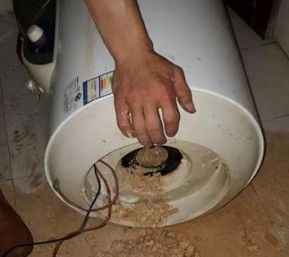 热水器热水管为何会发出响声（分析响声原因及解决方法）  第3张