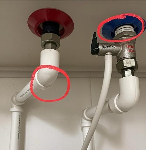 电热水器内胆漏水的危险性及预防措施（了解电热水器内胆漏水的风险）  第1张