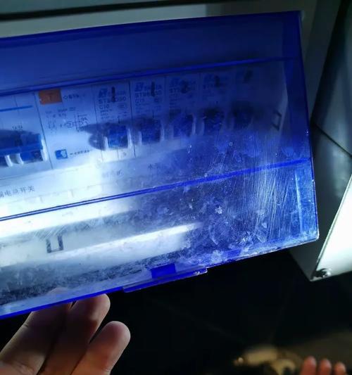 解决风幕机滴水问题的方法（探索风幕机滴水原因与解决方案）  第3张