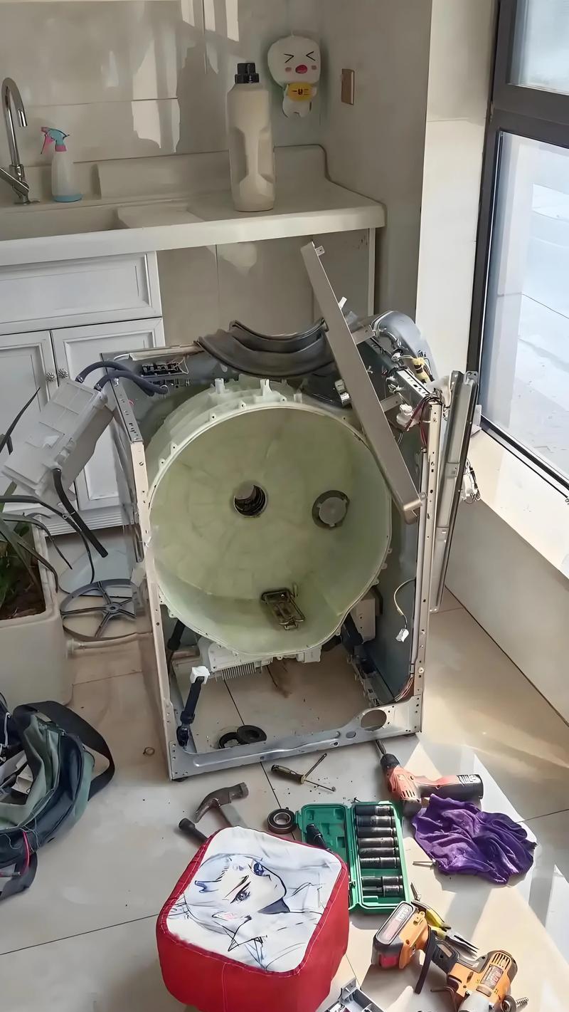 洗衣机泵盖漏水的维修方法（解决洗衣机泵盖漏水问题的实用技巧）  第3张