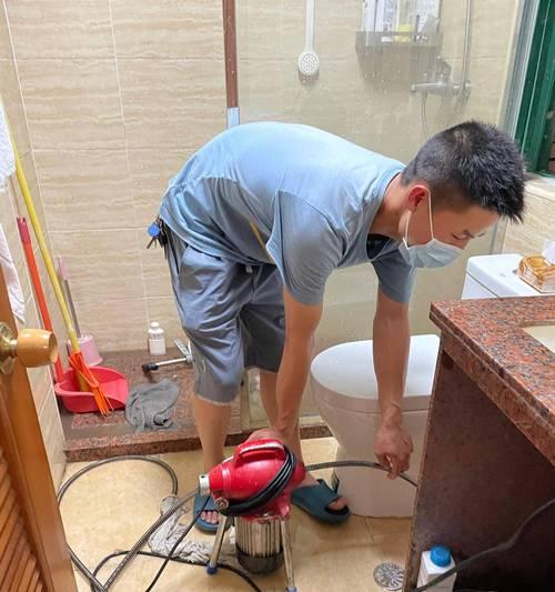解决马桶下水反水问题的方法（马桶下水反水阀拆卸和清洁的详细步骤）  第1张