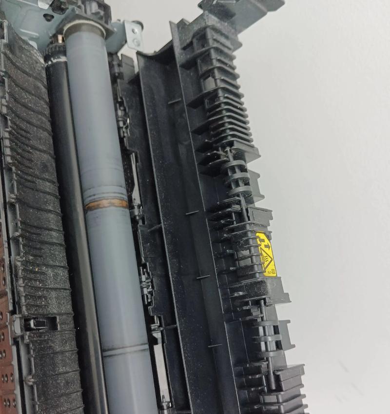 复印机定影损坏原因及修复方法（解决复印机定影损坏问题的有效措施）  第2张